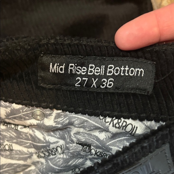 Rock & Roll Cowgirl Black corduroy Bell Bottom size 27x36 - Picture 3 of 5